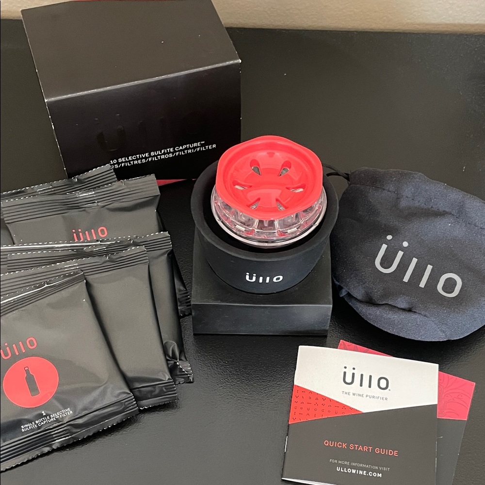 Üllo Wine Purifier with Red Filter Top